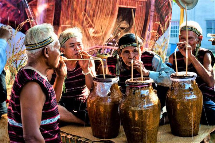Lễ hội Sayangva thu hút nhiều người dân địa phương tham gia
