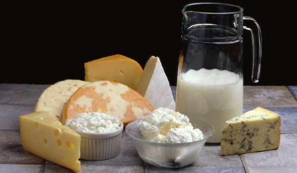 Tiêu thụ nhiều sản phẩm lên men từ sữa có ích lợi cho tim