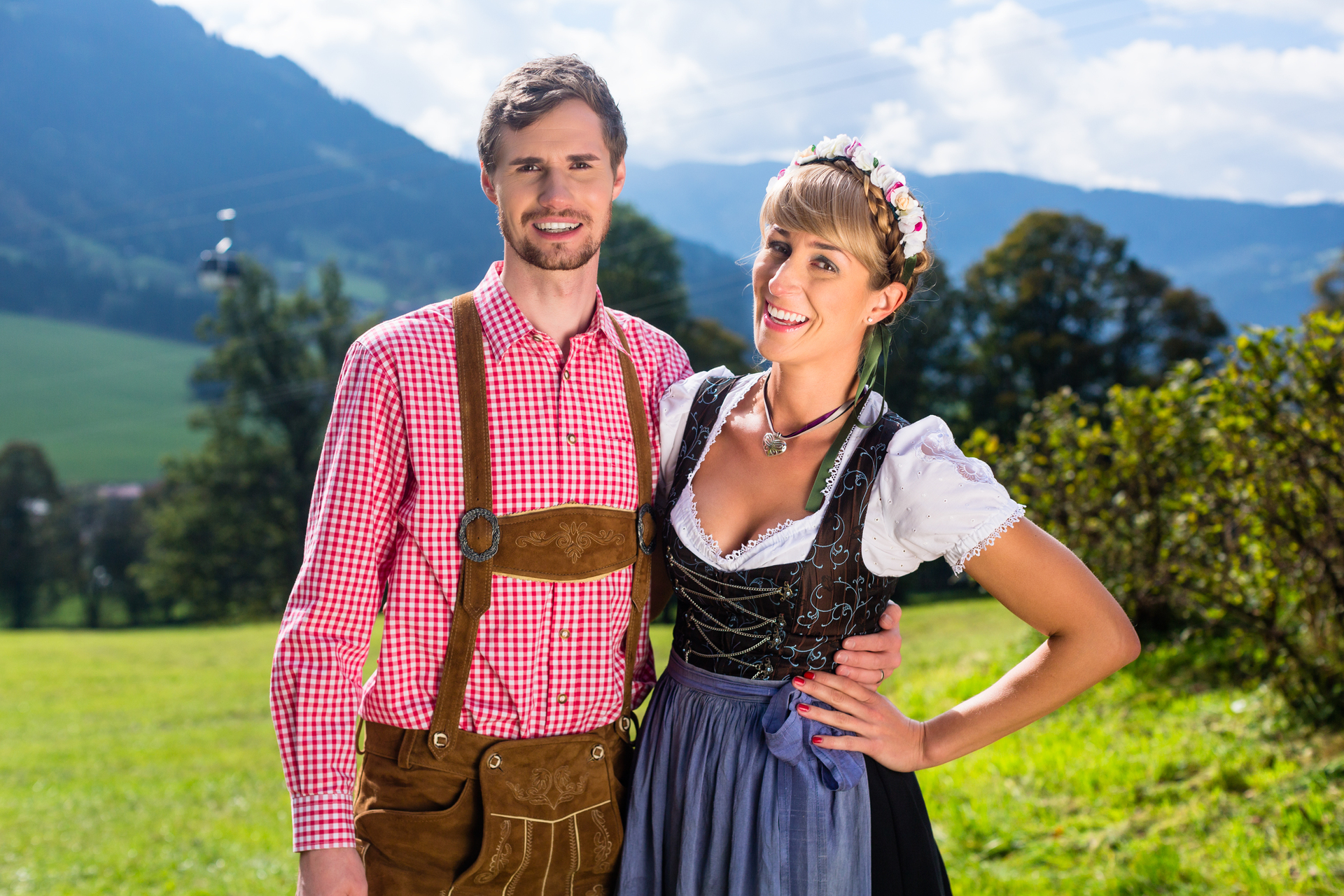 Những bộ trang phục truyền thống góp phần tạo nên vẻ đẹp văn hóa nước Đức
