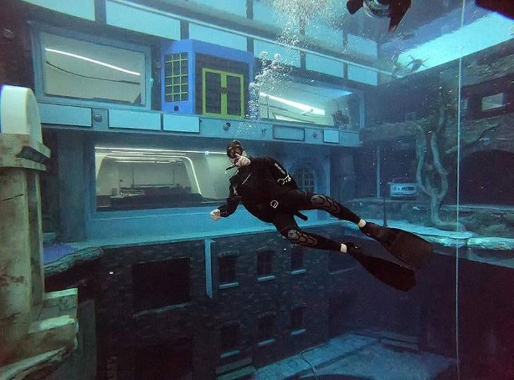 Deep Dive Dubai được mệnh danh là bể lặn sâu nhất thế giới